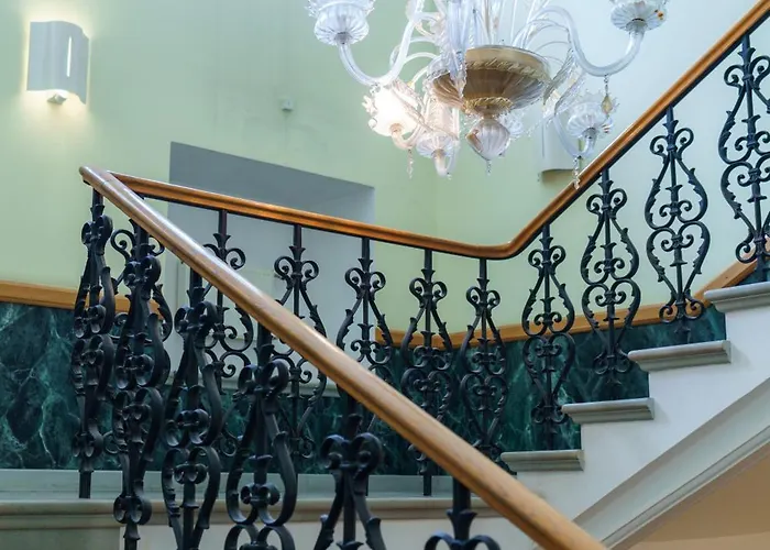 Classic Old Town Apartment