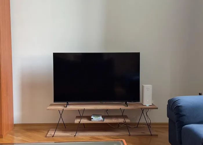 Classic Old Town Apartment *